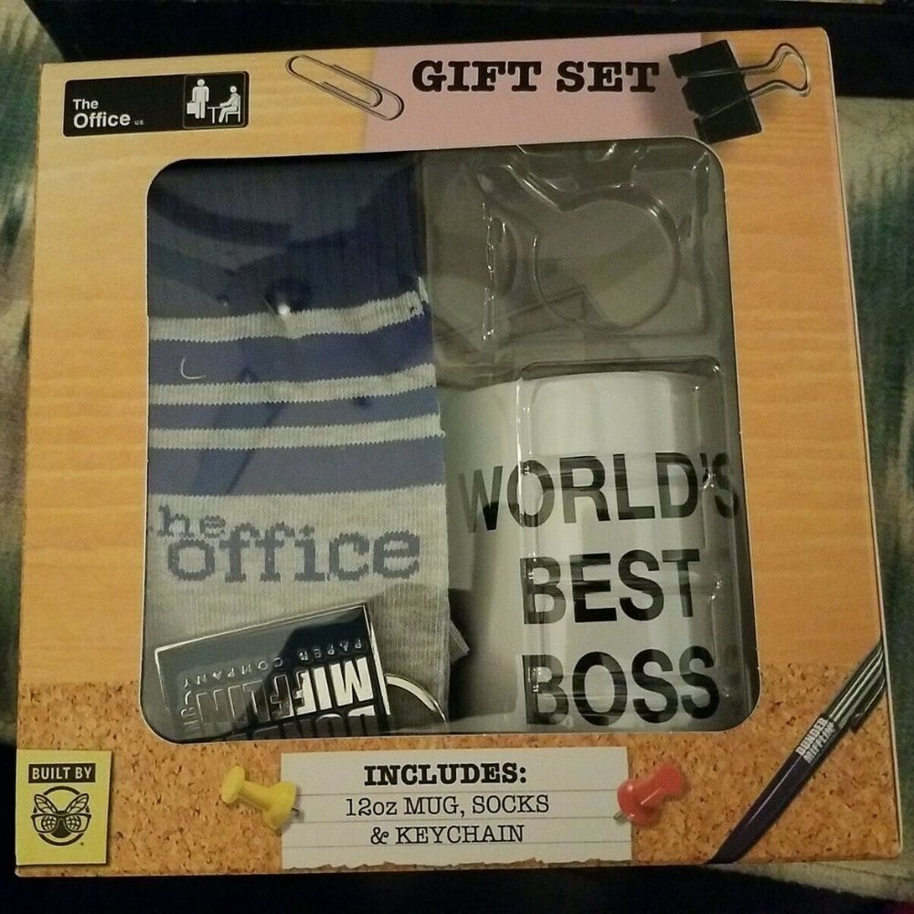 THE OFFICE World's Best Boss Coffee Mug and Socks and Keychain Gift Set New
